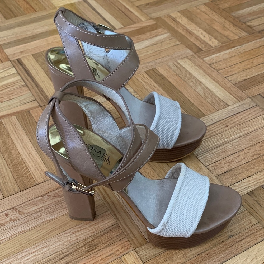 Michael Kors Neutral Platform Block Heel Women’s Size 7.5